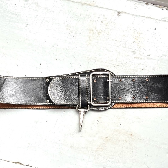 Unisex Black Leather Belt size 41 length - Picture 3 of 3